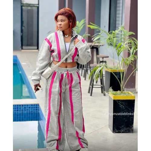 Queen Bee Nigerian Made Women’s Two-Piece Tracksuit Set – Cropped Hoodie & Wide-Leg Jogger Pants (Grey & Pink)